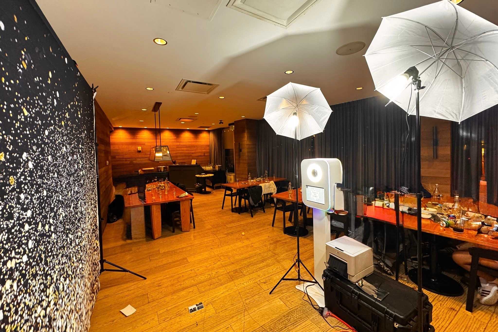 Winnipeg DSLR photo booth rental with instant prints